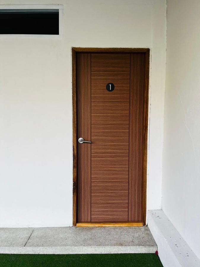 103 Condominium2 Cnx Chiang Mai Bagian luar foto